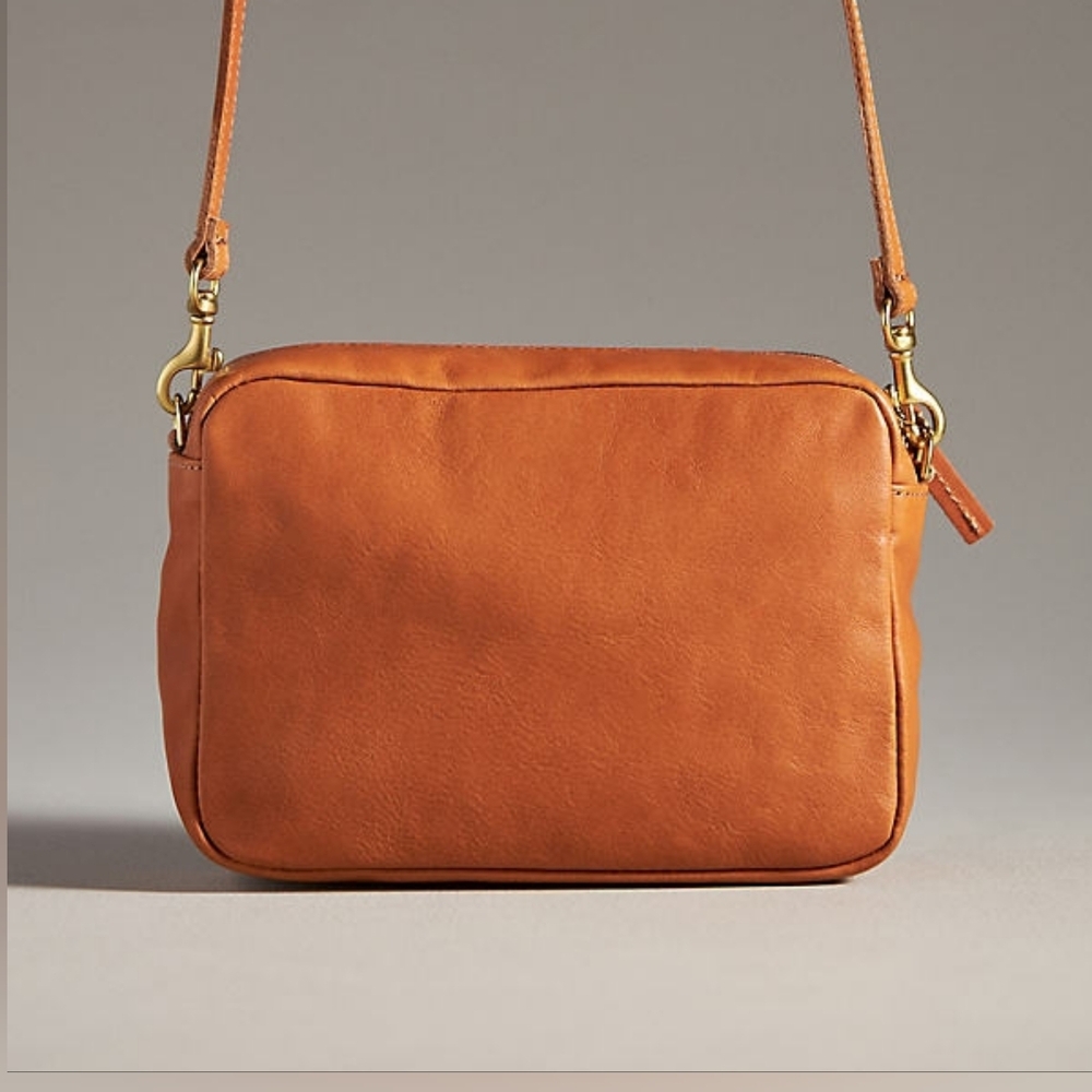 Clare V Mirabel Shoulder Bag In Miel